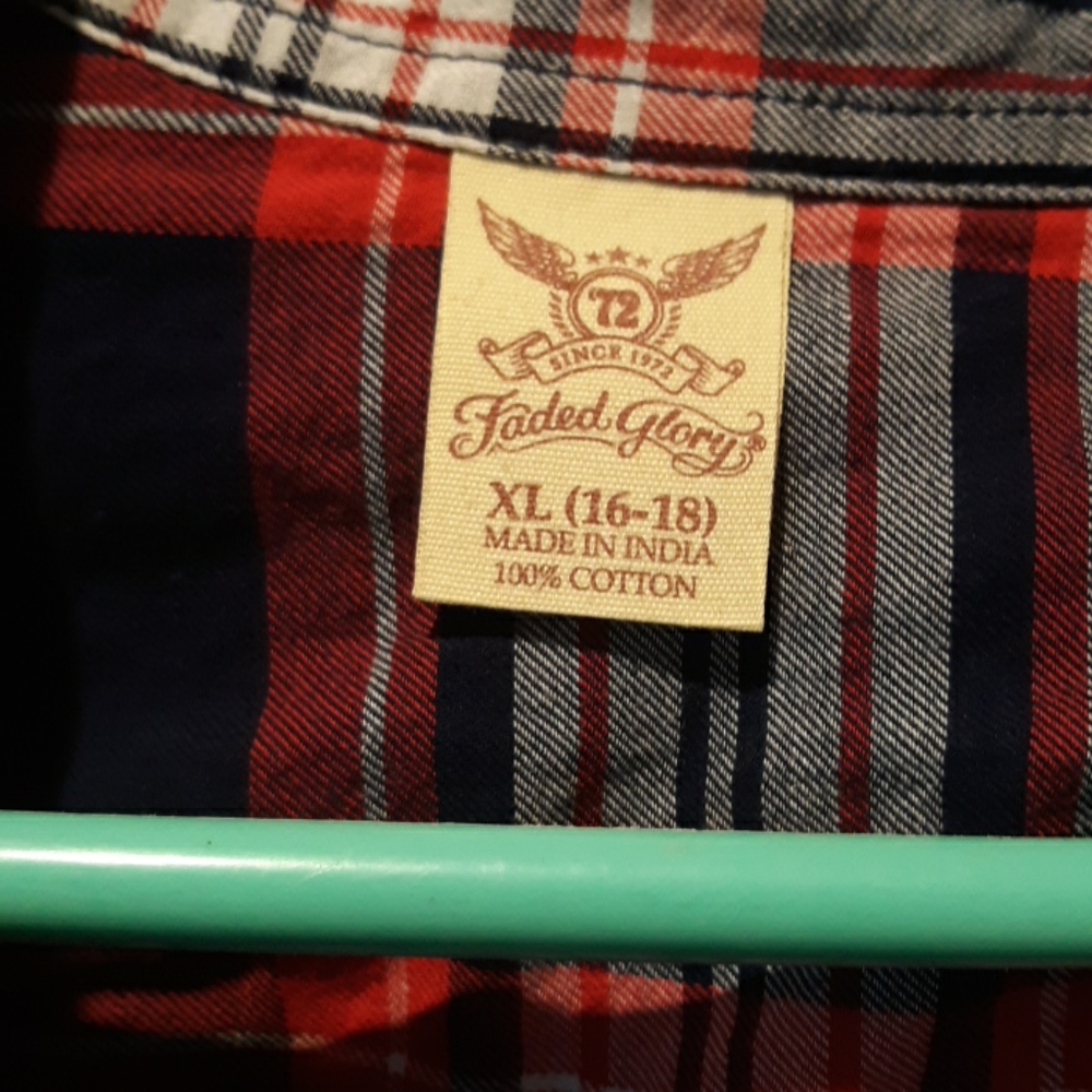 Flannel button up shirt - Picture 3 of 4